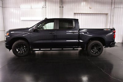 2022 Chevrolet Silverado 1500 Custom Dark Essentials