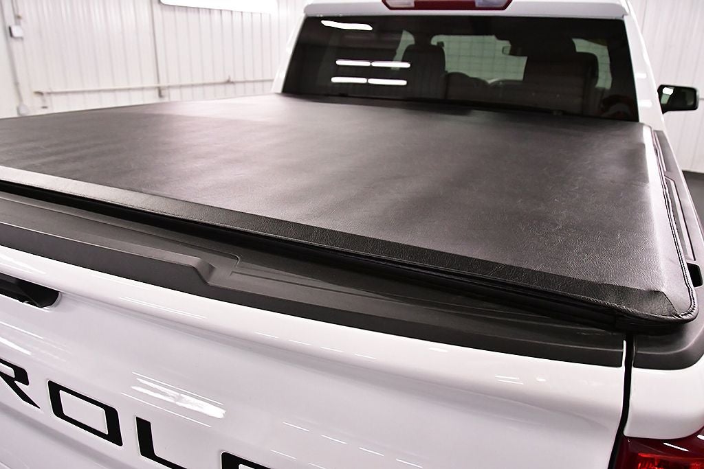 2025 Chevrolet Silverado 1500 Custom Dark Essentials