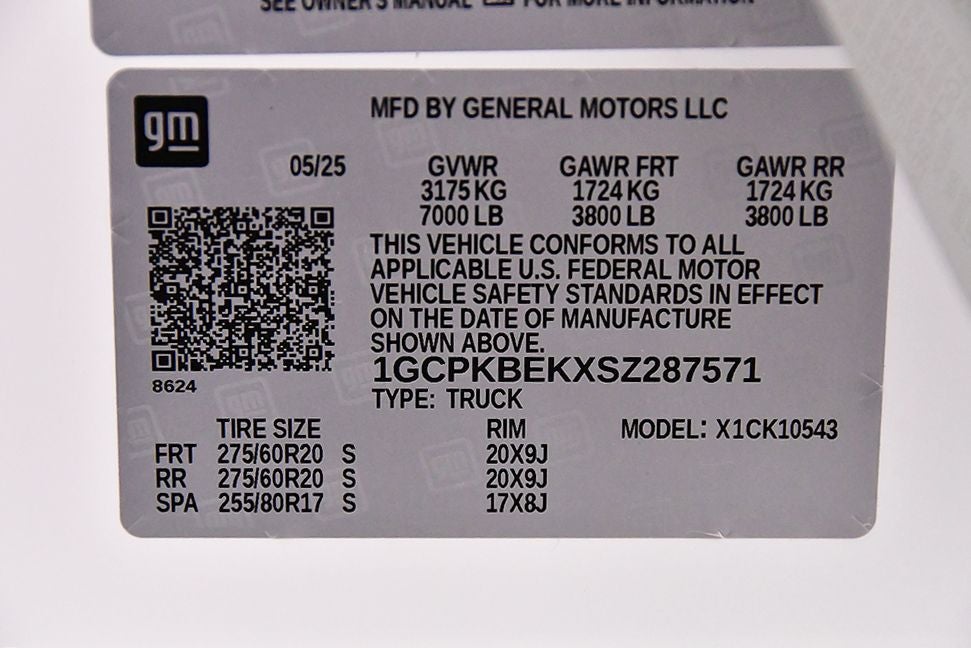 2025 Chevrolet Silverado 1500 Custom Dark Essentials