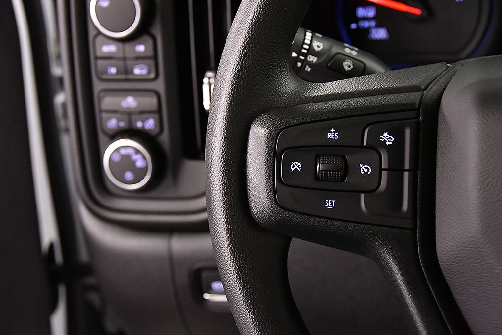 2025 Chevrolet Silverado 1500 Custom Dark Essentials