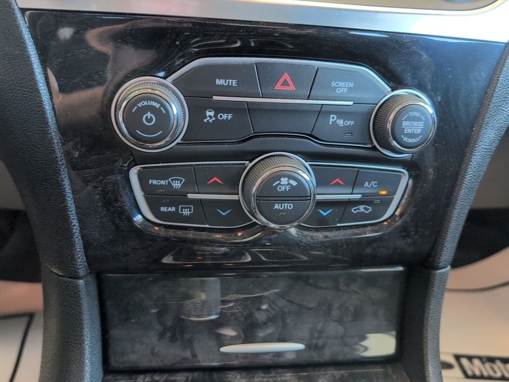 2021 Chrysler 300 Touring