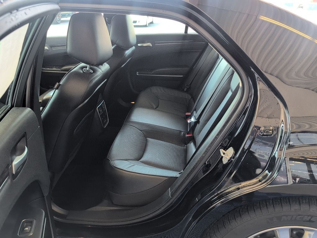 2021 Chrysler 300 Touring