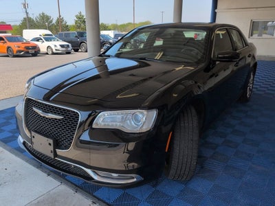 2021 Chrysler 300 Touring