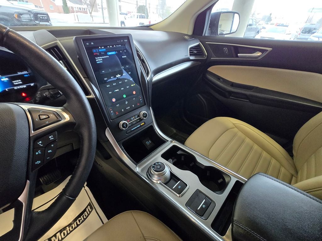 2022 Ford Edge SEL