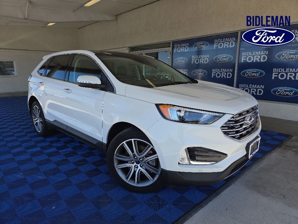2022 Ford Edge Titanium