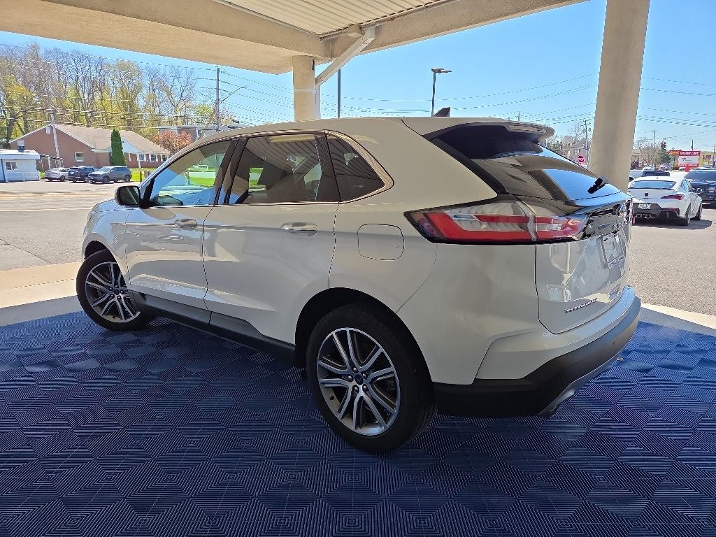 2022 Ford Edge Titanium