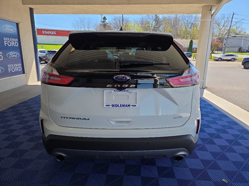2022 Ford Edge Titanium