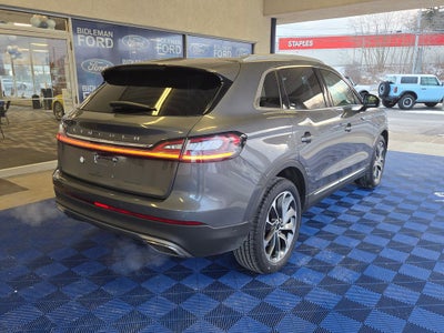 2022 Lincoln Nautilus Reserve