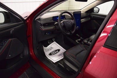 2025 Ford Mustang Mach-E Premium Sport