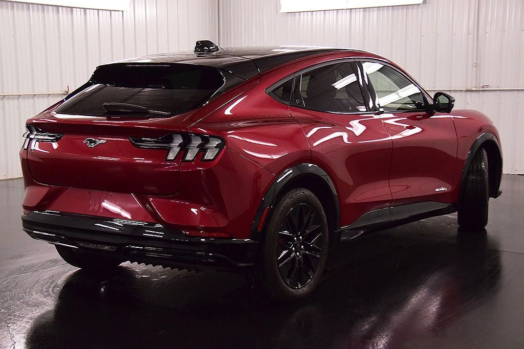 2025 Ford Mustang Mach-E Premium Sport