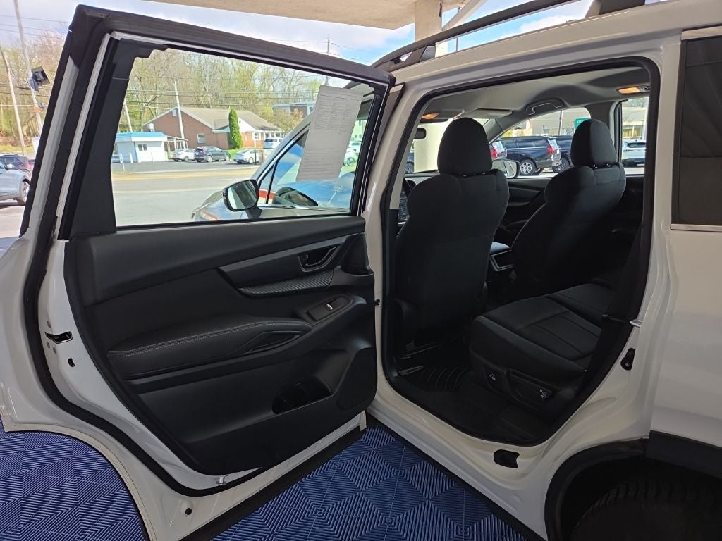 2023 Subaru Ascent Base