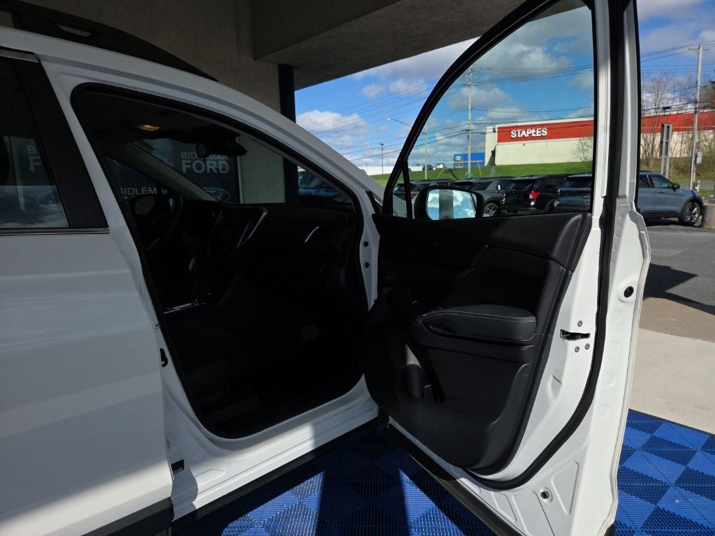 2023 Subaru Ascent Base