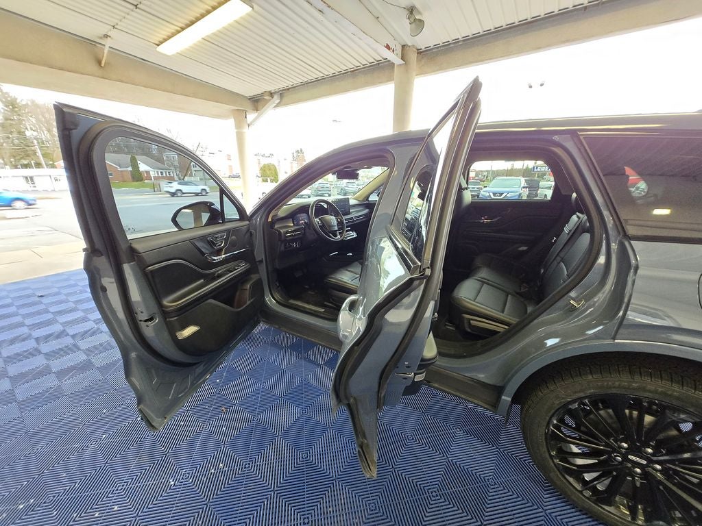 2023 Lincoln Corsair Standard Jet Edition