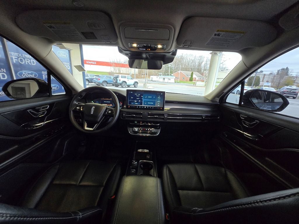 2023 Lincoln Corsair Standard Jet Edition