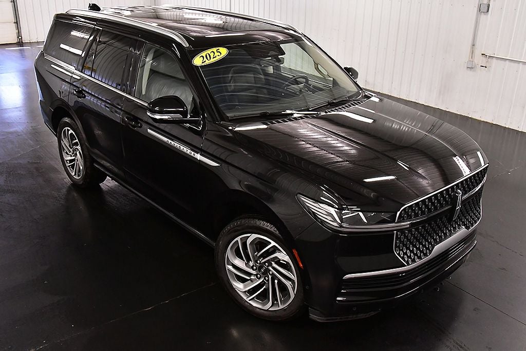 2025 Lincoln Navigator Reserve