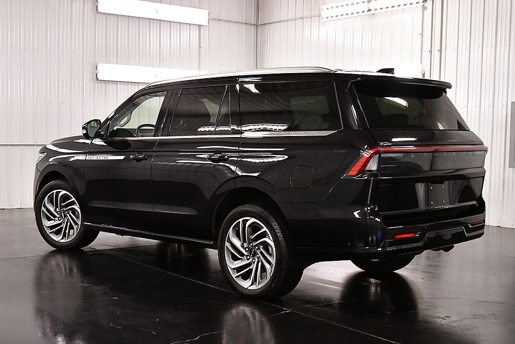 2025 Lincoln Navigator Reserve