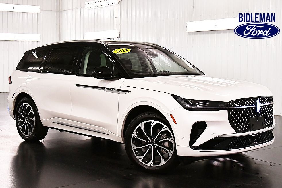 2024 Lincoln Nautilus Reserve