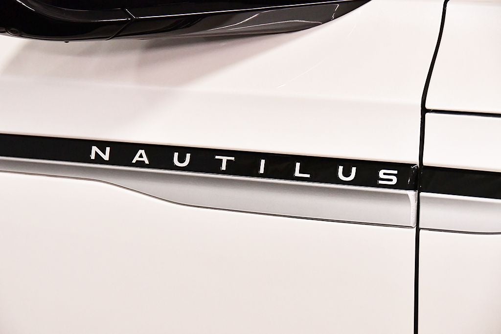 2024 Lincoln Nautilus Reserve