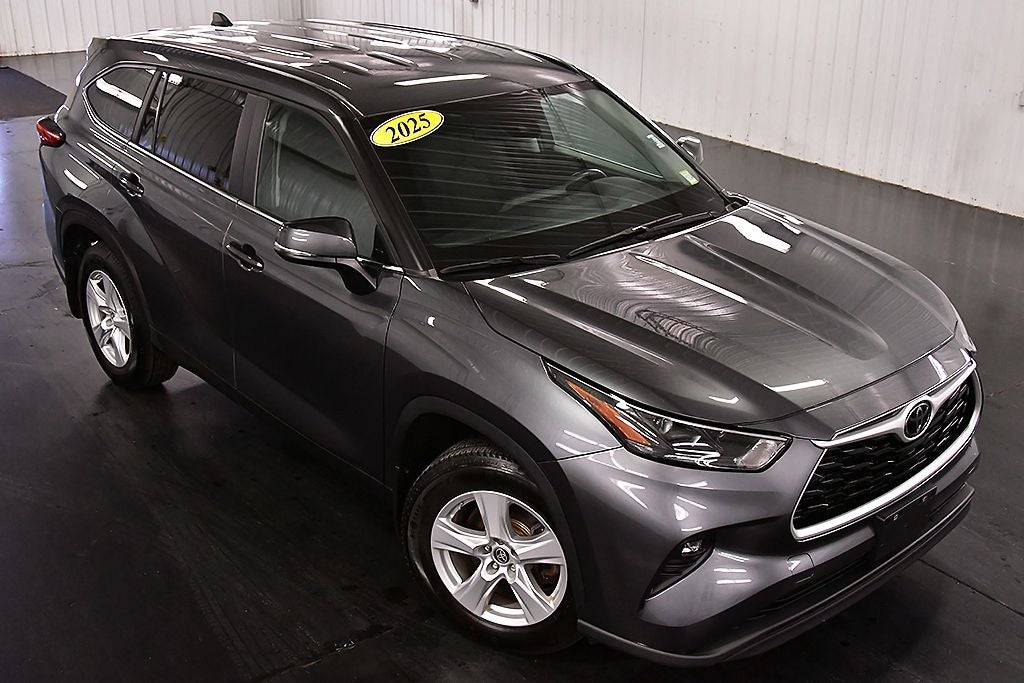 2023 Toyota Highlander LE