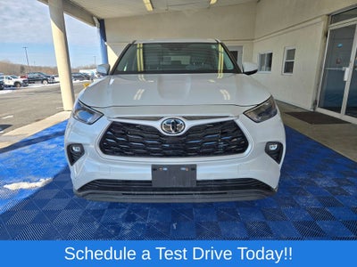 2023 Toyota Highlander LE