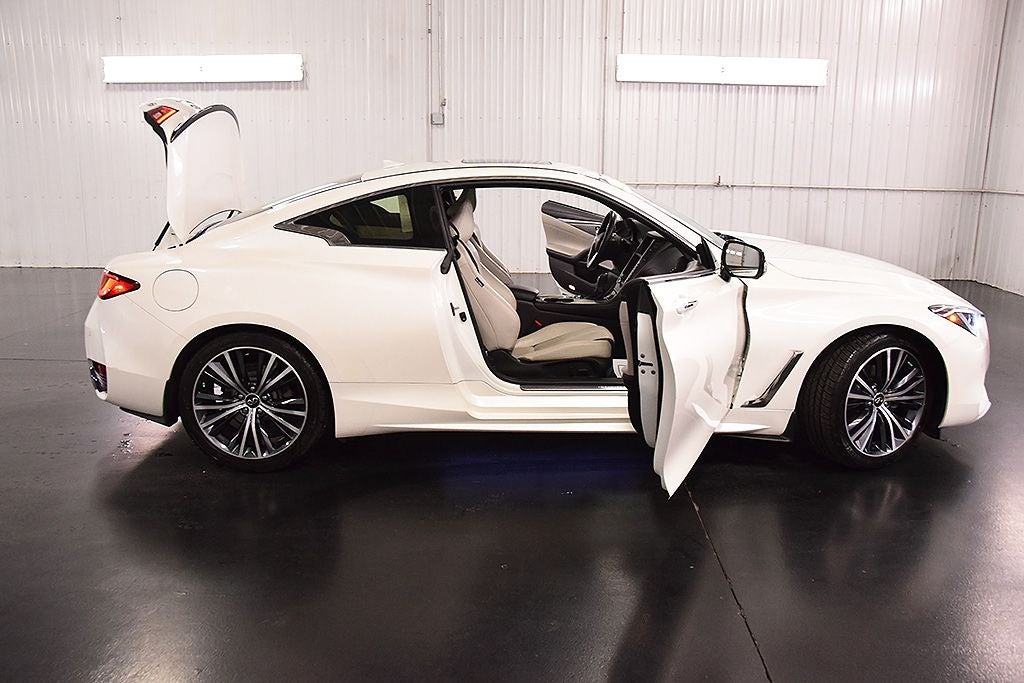2022 INFINITI Q60 LUXE