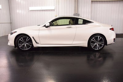 2022 INFINITI Q60 LUXE
