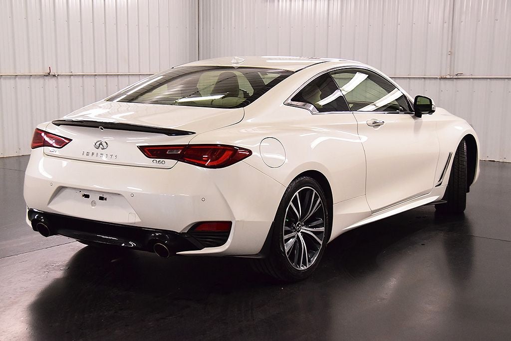 2022 INFINITI Q60 LUXE