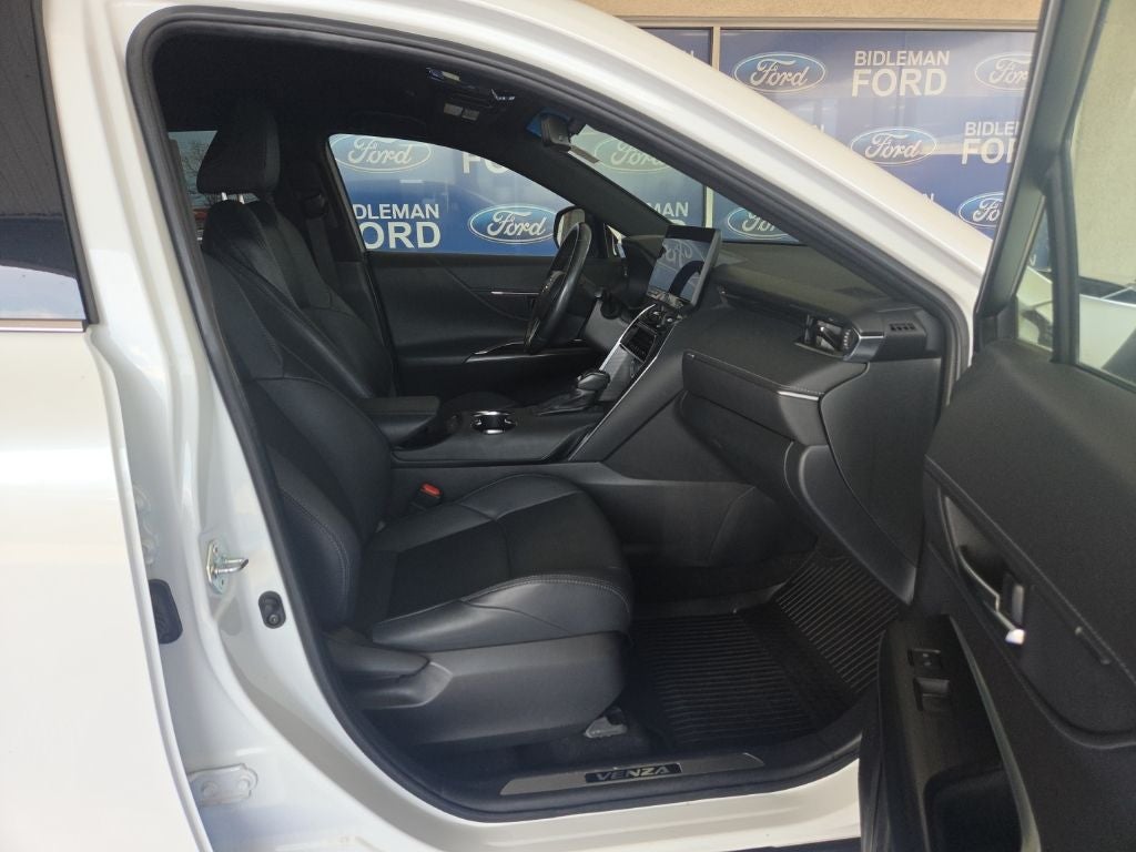 2023 Toyota Venza XLE