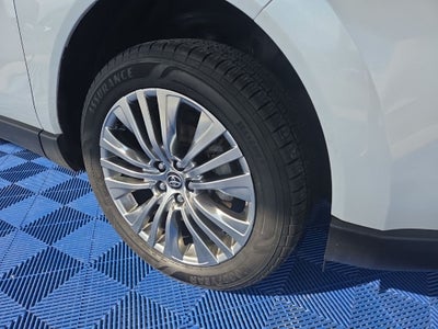 2023 Toyota Venza XLE