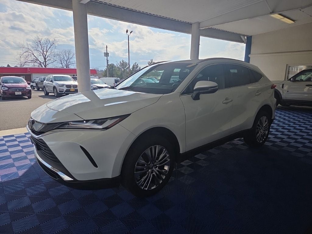 2023 Toyota Venza XLE