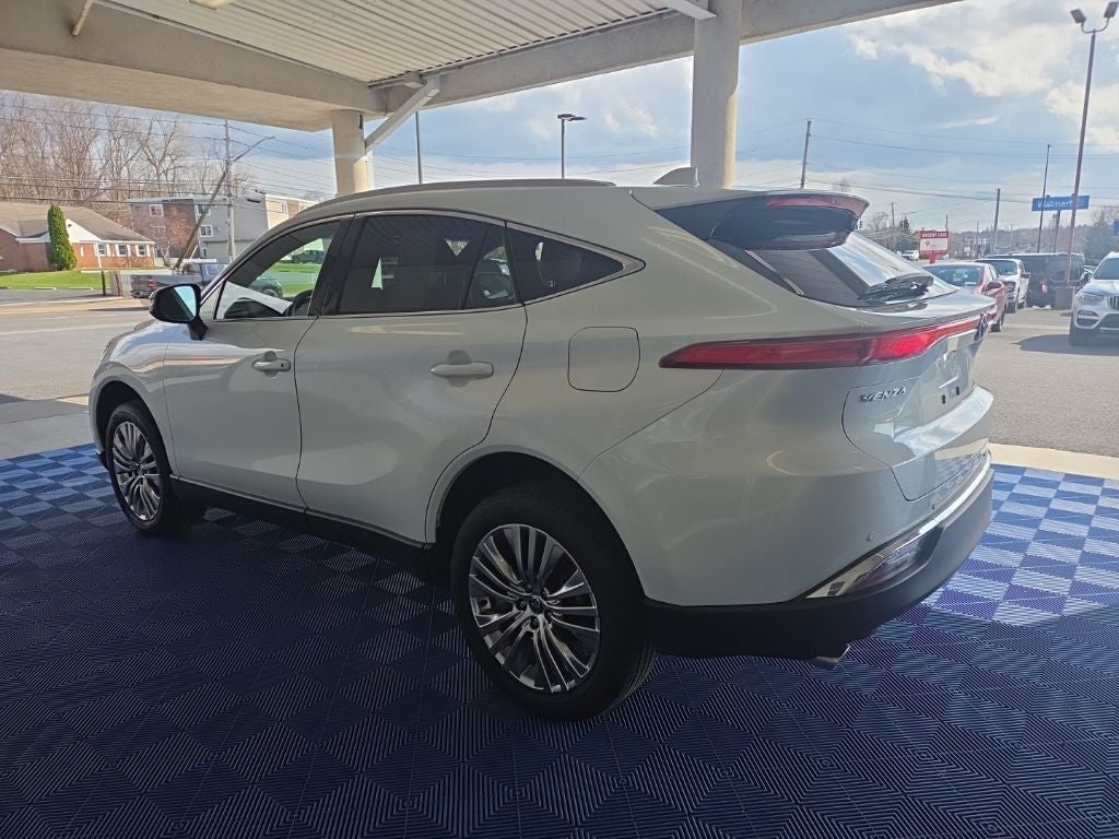 2023 Toyota Venza XLE