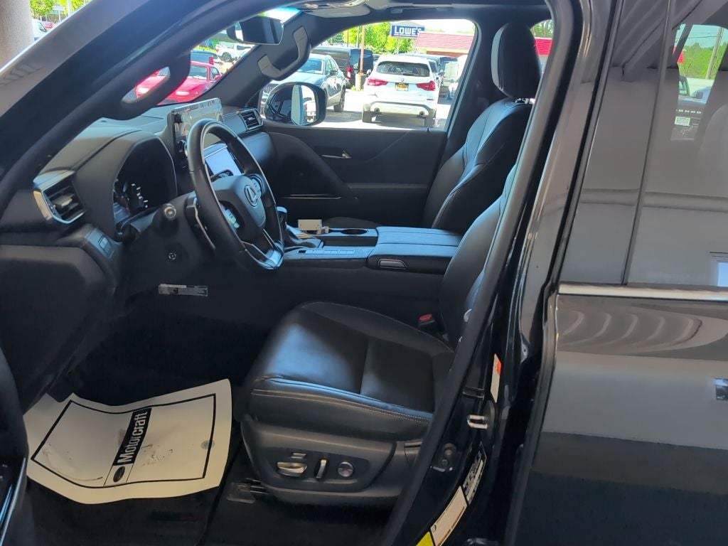 2024 Lexus LX 600 Luxury