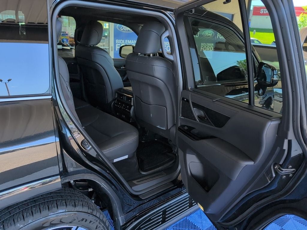 2024 Lexus LX 600 Luxury