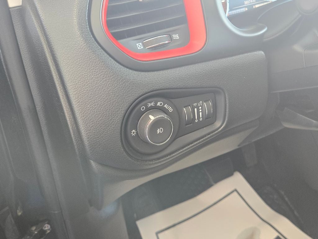 2023 Jeep Renegade Trailhawk