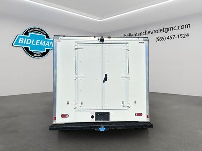 2022 Ford E-350SD Base Cutaway