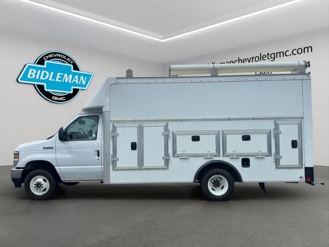 2024 Ford E-450SD Base