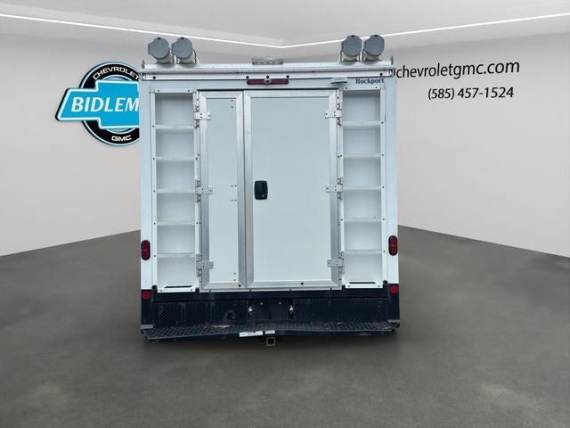 2024 Ford E-450SD Base