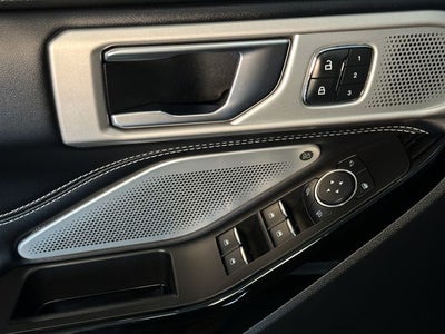 2021 Ford Explorer ST 1