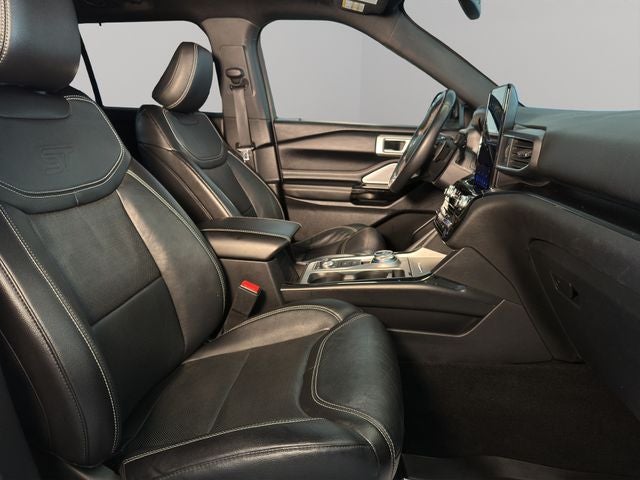 2021 Ford Explorer ST 1
