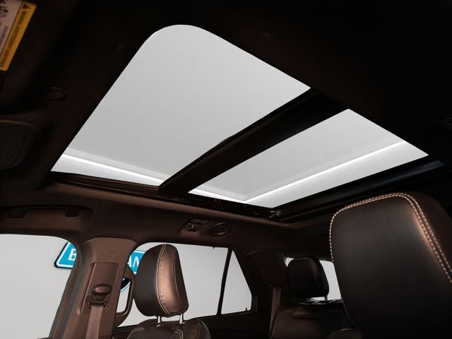 2021 Ford Explorer ST 1