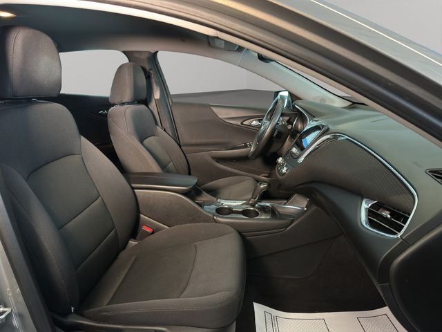 2017 Chevrolet Malibu LT 1LT