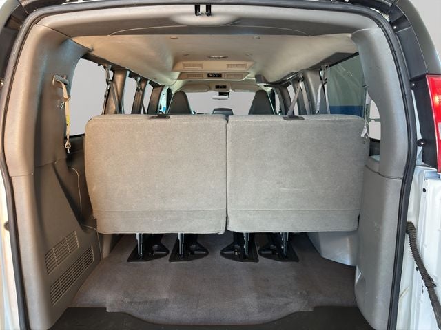 2021 Chevrolet Express 3500 LT Passenger