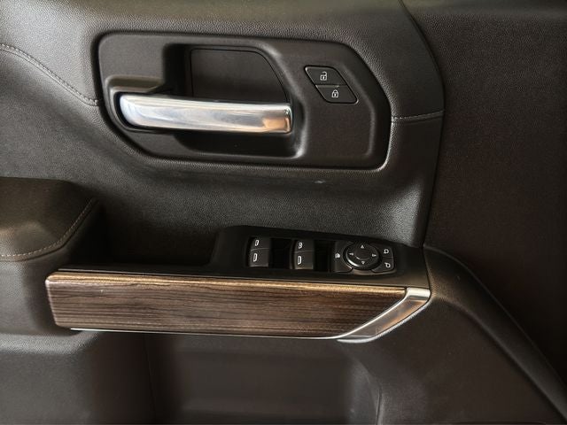 2021 Chevrolet Silverado 1500 LT Trail Boss Dark Essentials