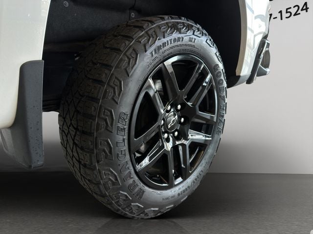 2021 Chevrolet Silverado 1500 LT Trail Boss Dark Essentials