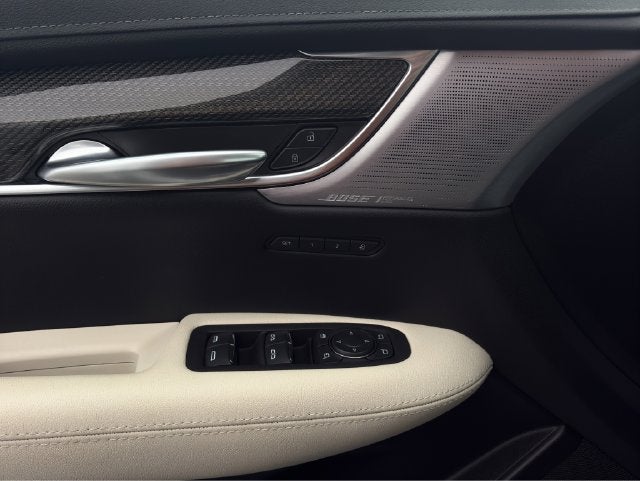 2024 Cadillac XT5 Sport
