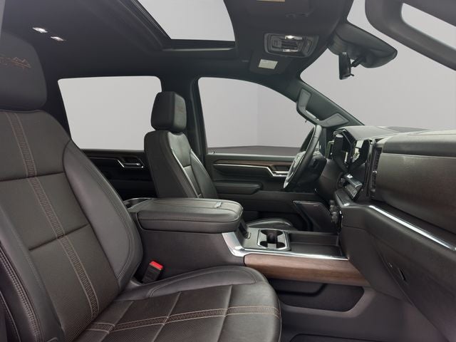 2024 Chevrolet Silverado 2500HD High Country Z71 Dark Essentials
