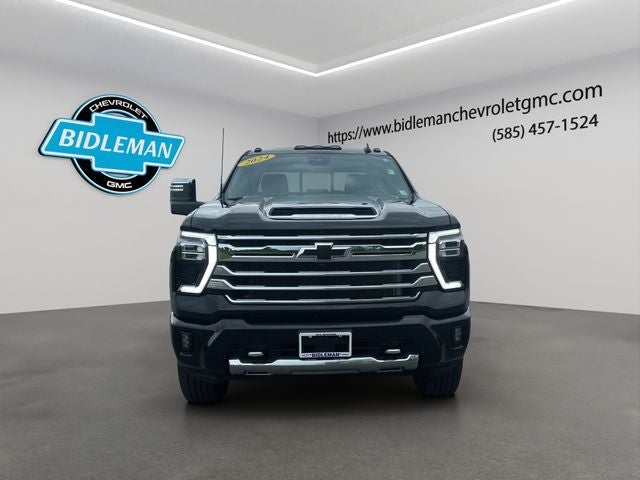 2024 Chevrolet Silverado 2500HD High Country Z71 Dark Essentials