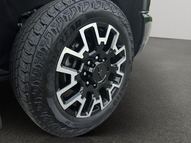 2024 Chevrolet Silverado 2500HD High Country Z71 Dark Essentials