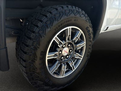 2025 GMC Sierra 1500 AT4