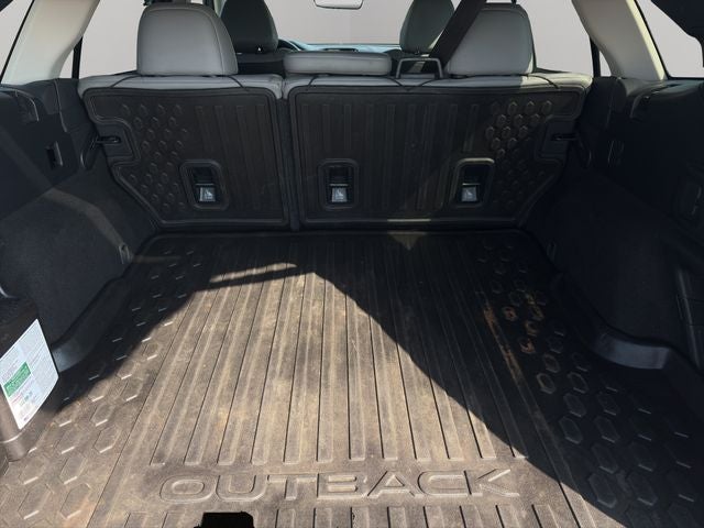2022 Subaru Outback Limited XT